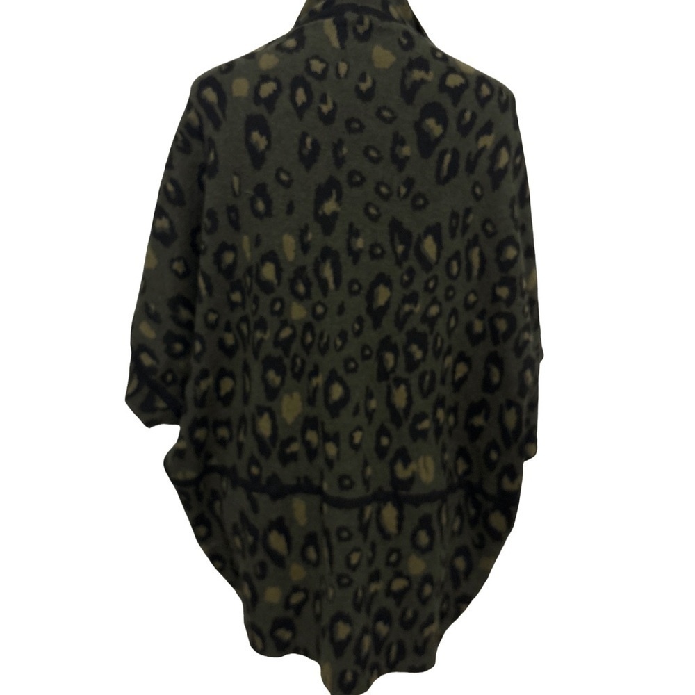 Anthropologie Akemi + Kim Animal Print Cardigan In Green Color O/S - Picture 3 of 6